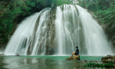 air terjun pabeti lakera di sumba barat daya