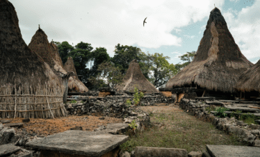 kampung adat totok kalada sumba barat daya wisata budaya