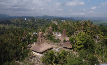kampung adat weelewo sumba barat daya