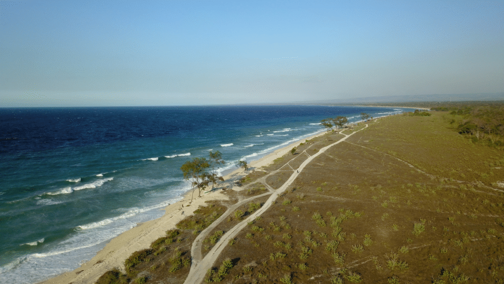 pantai mananga aba sumba barat daya