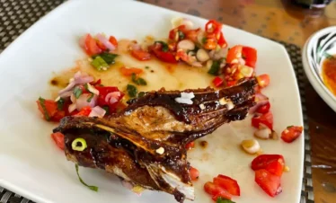 restoran hotel sinar tambolaka kuliner sumba barat daya