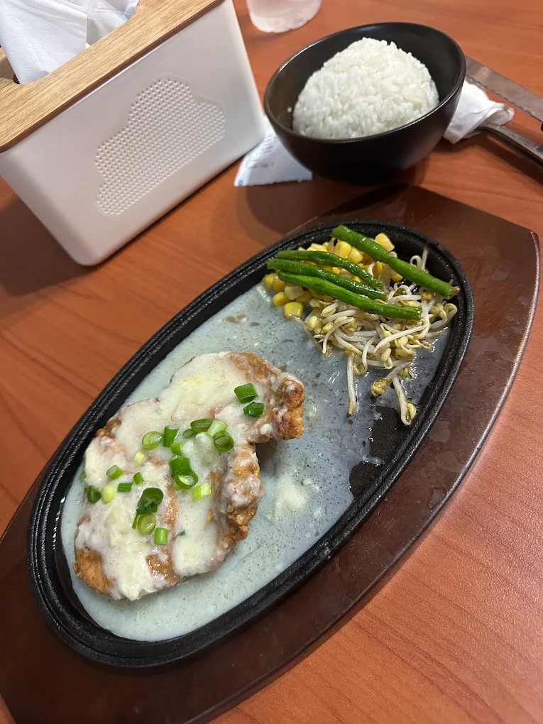 restory cafe sumba barat daya